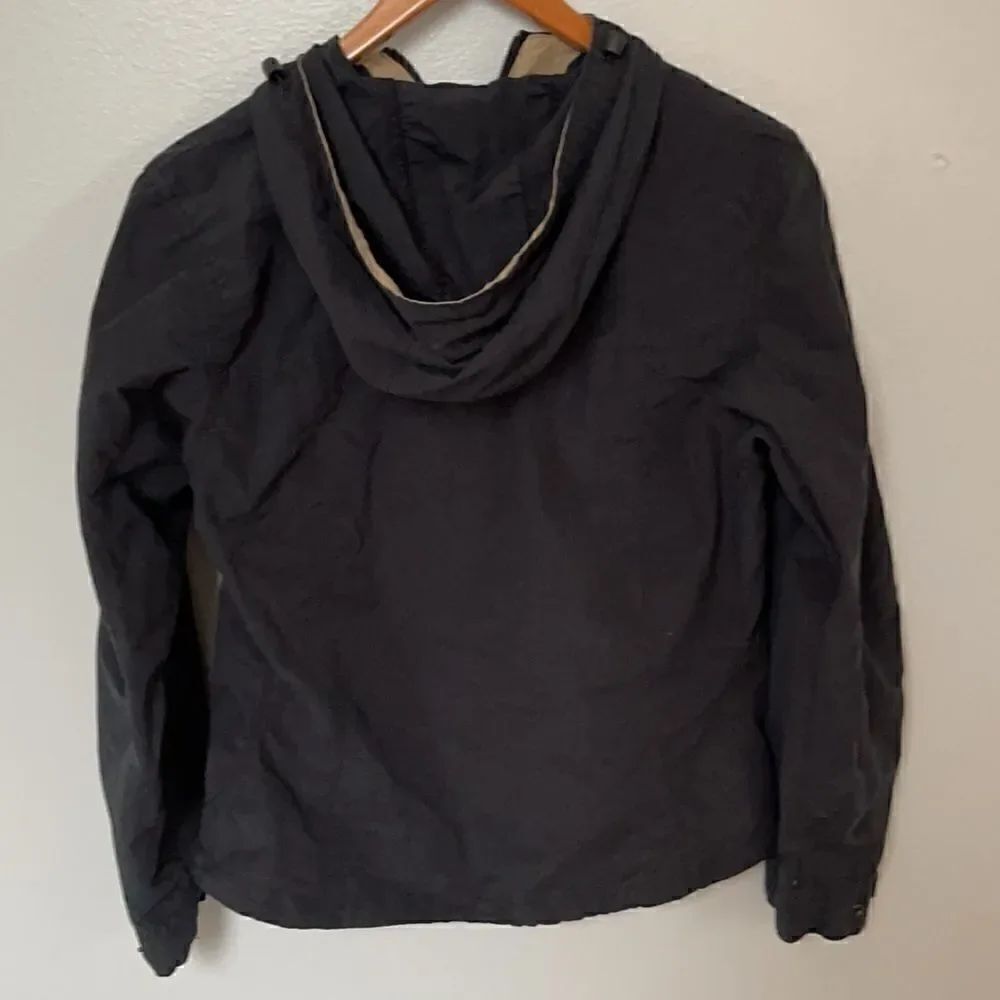 Columbia Jacket.  Size Small. - Picture 2 of 6